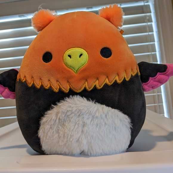 Myrna the Griffin Bird 8" Squishmallows Blacklight Squad Excellent condition - Picture 1 of 2